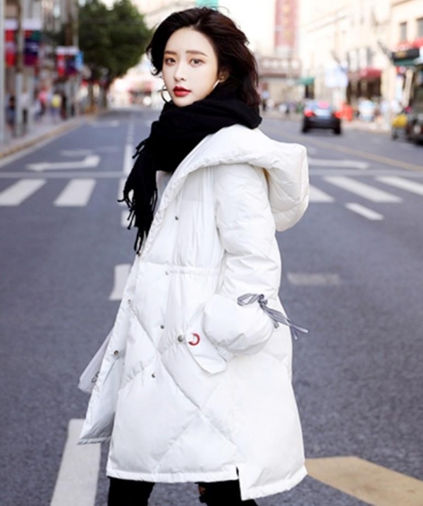 雪源生态鹅业时尚资讯 - 羽绒服流行趋势与冬季穿搭指南